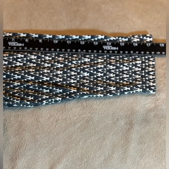 L.L. Bean Navy White Supima Cotton Patterned VNeck 3/4 sleeve Top, 1X 2 for $30 - Picture 8 of 9